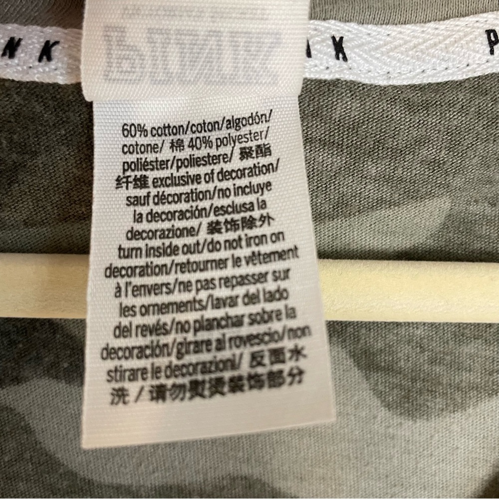 Victoria’s Secret Army Green Camo V Neck T Shirt - Picture 6 of 8